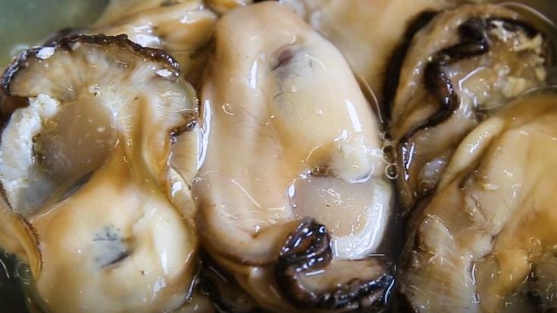 Hàu sữa hay được gọi là hàu cửa sông Hàu sữa hay được gọi là hàu cửa sông